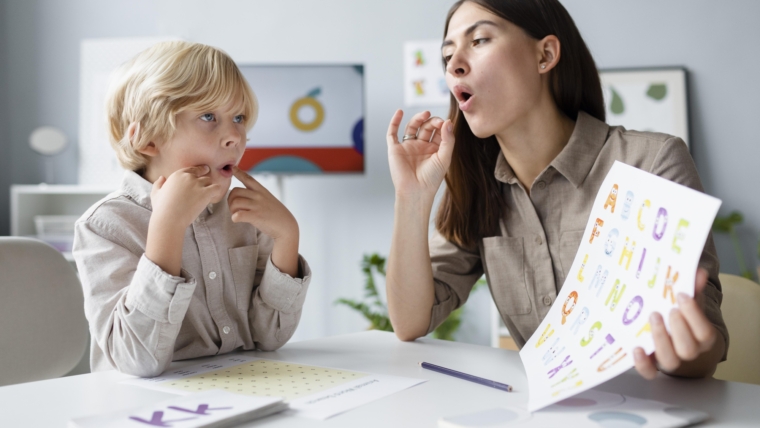 Logopedia y Odontopediatría